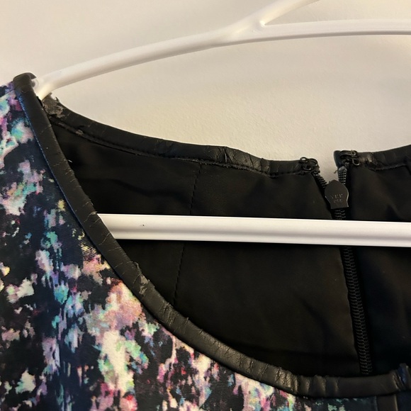 Club Monaco dress - Picture 4 of 9